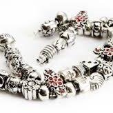 Sieraden, Armbanden, Kettingen, Ringen, Bedels, Bedelarmbanden, ook Sieraden met Stipwerk Staphorst en Sieraden onderdelen