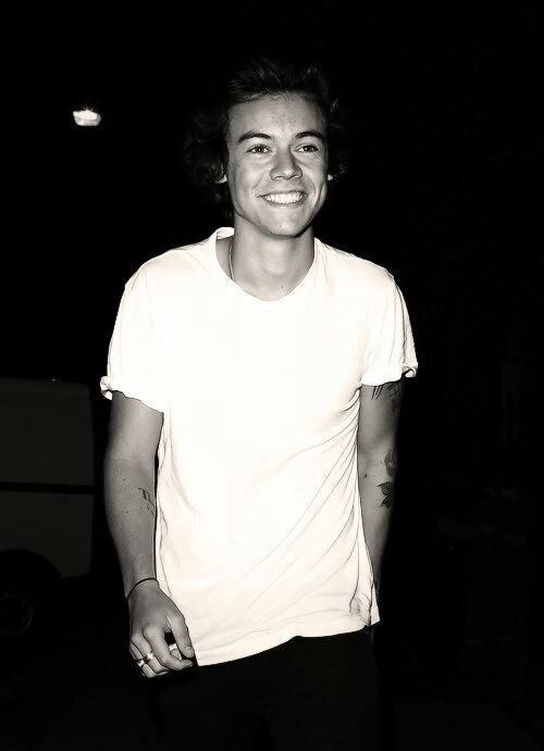 we will find a way through the dark♥ hi! follow me :) i follow you back xx @OneDirection @5SOS . Directioner | 5SOS Fam