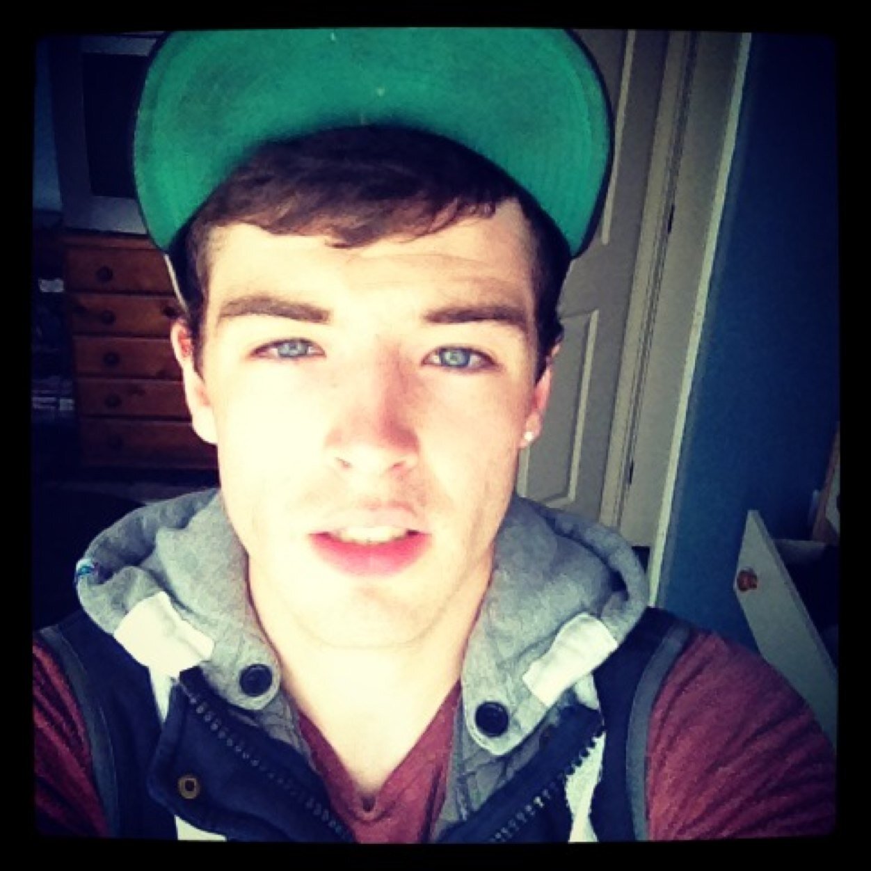 TylerBond1994's profile picture. 20, Sagittarius, follow me i'll follow back