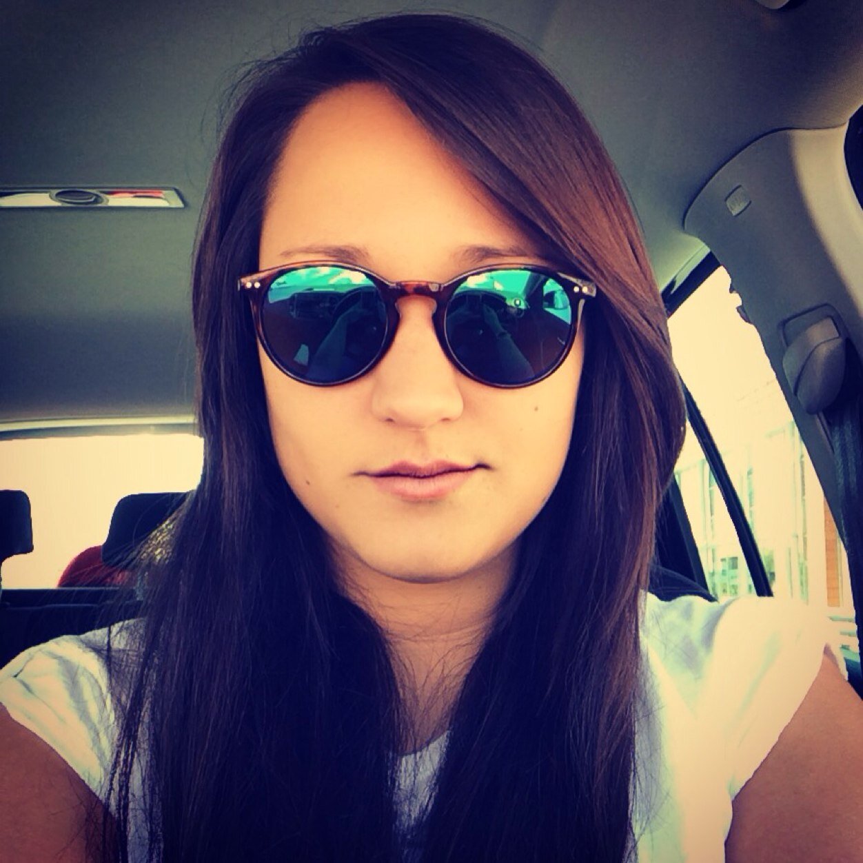 BassanValentina's profile picture. Sono orgogliosa, impaziente e un po’ insicura...
Faccio errori, sono senza controllo e a volte difficile da sopportare...[...]Marylin Monroe