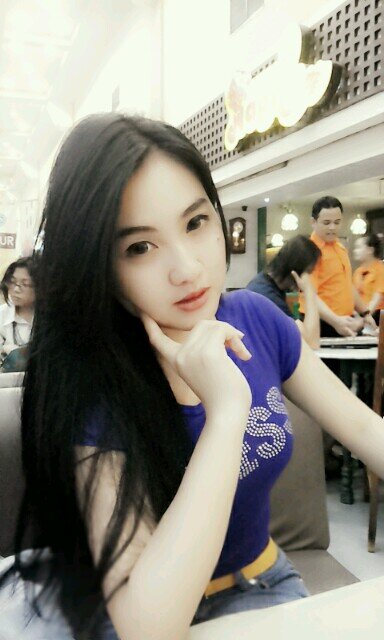 The Official Twitter Page Of Farah ●                                                                      Instagram: FARADILAWS