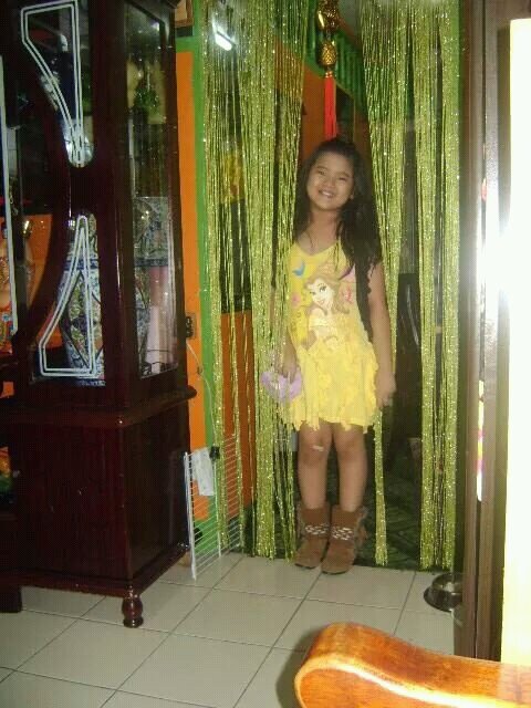 kitty_niela's profile picture. 