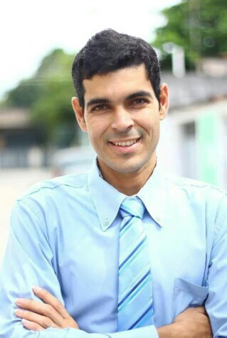 Muito prazer, sou Rádialista desde 1998. Carioca no nome, pelo fato de ter nascido na Cidade Maravilhosa.