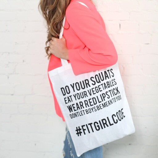 Aranka_Fash's profile picture. Founder of Fitgirlcode 
I'm either stressed, zen or a unicorn