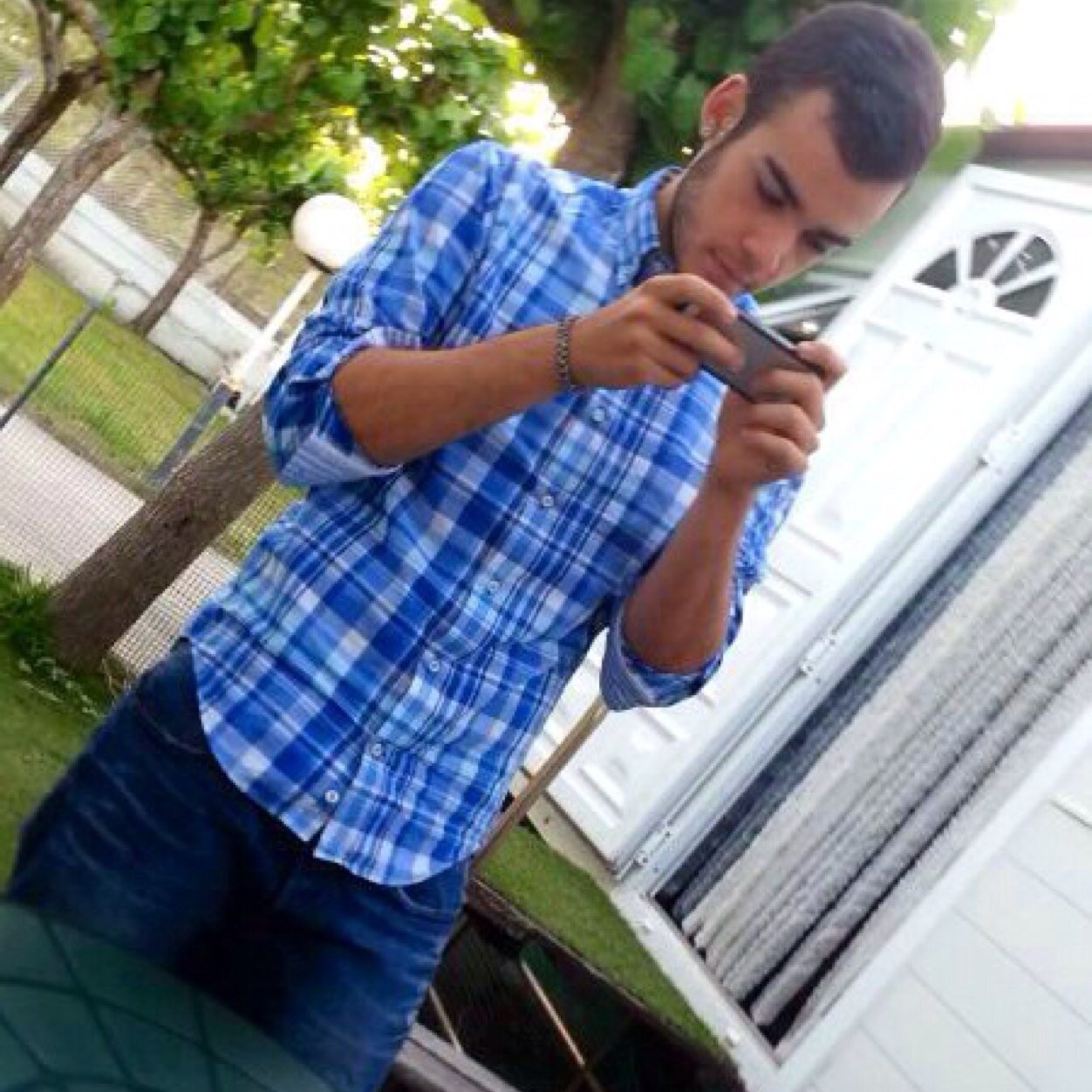 ivanrn94's profile picture. Insistir, persistir, resistir pero nunca desistir, STAY STRONG. If one day the speed kills me, don't cry because was smiling.