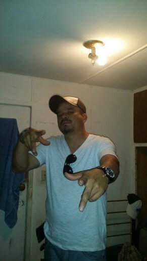 el7loco13's profile picture. 