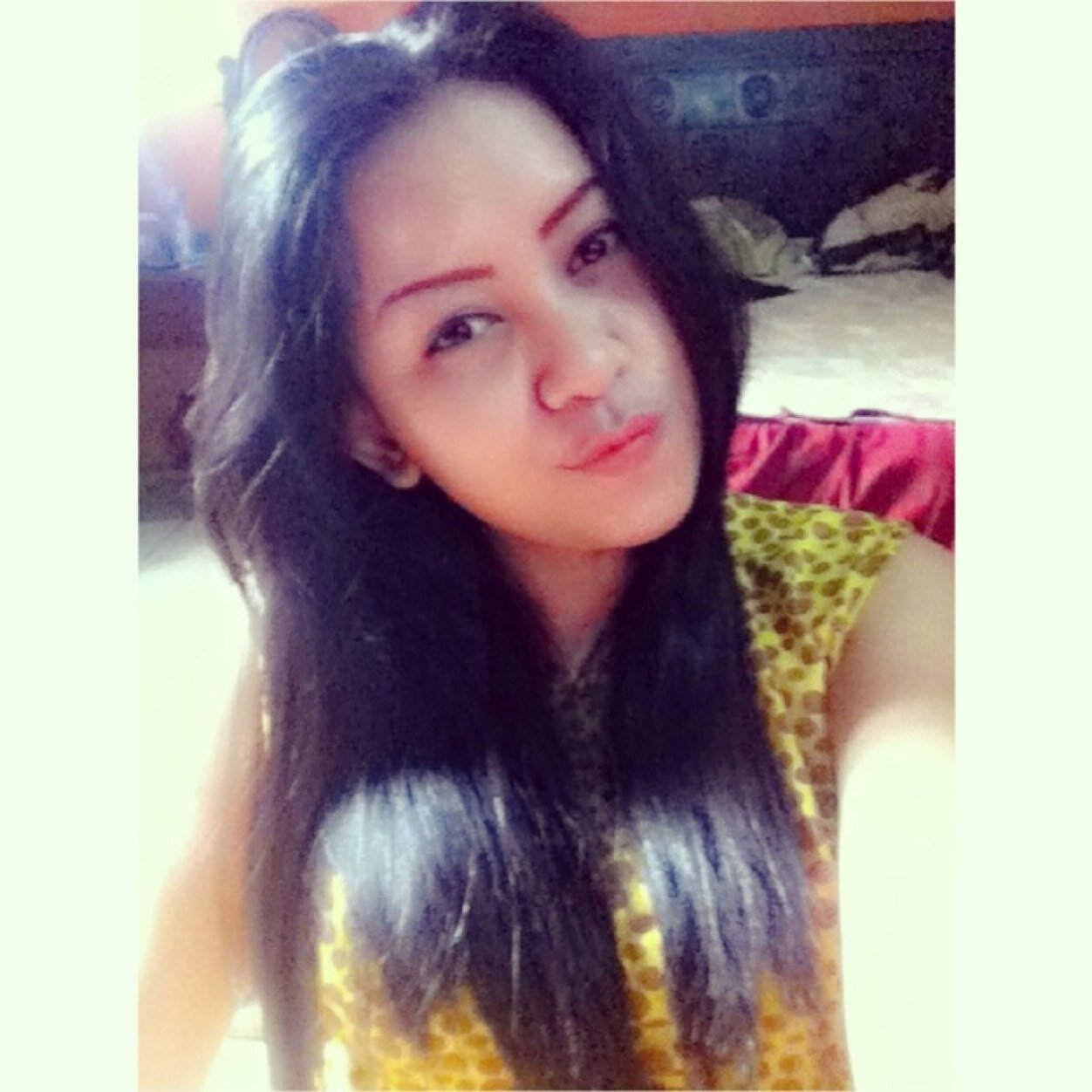LINE: Mellaafiani / INSTAGRAM: Melaafiani