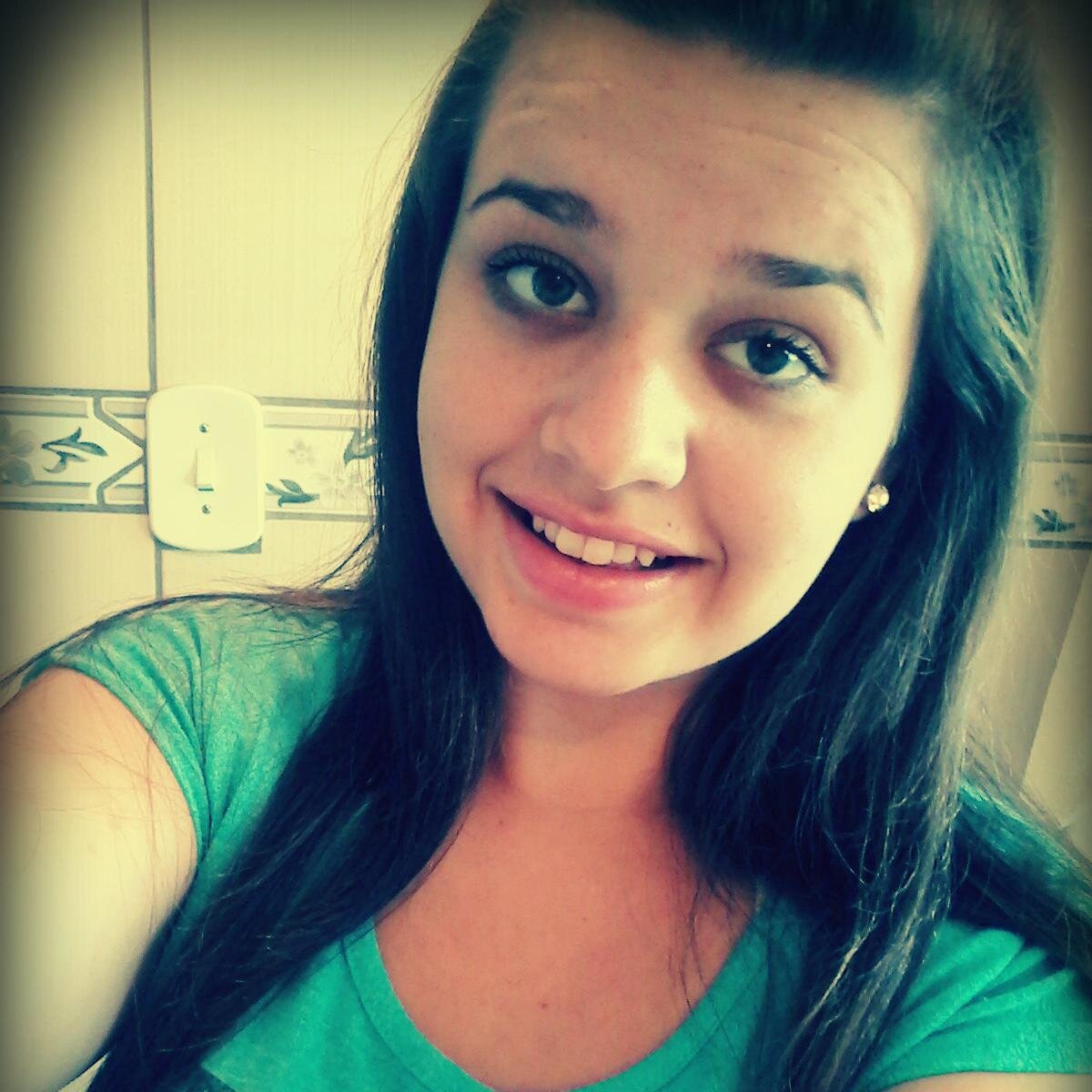 Humildade é o segredo para ir longe. ;3                                                  #Teamo mor ' ♥