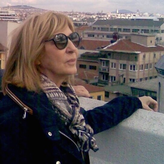 Ayşe Kulin Resmi Twitter Hesabı