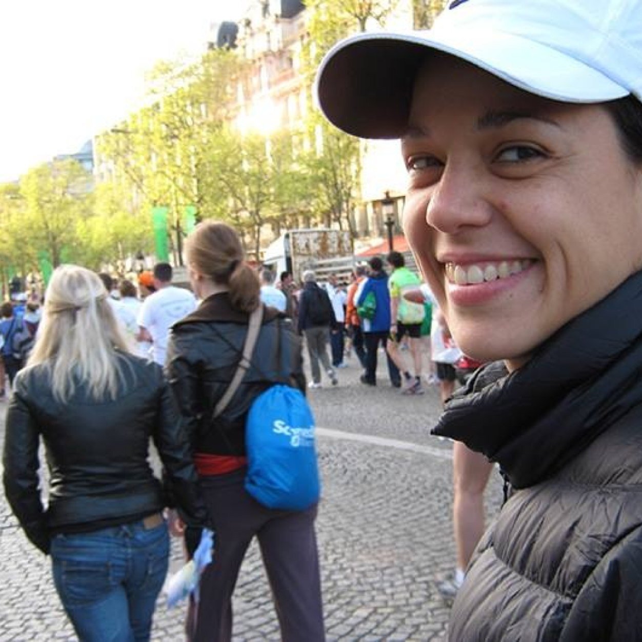 isadbf's profile picture. Medicina deportiva, cirujano y entrenadora de profesión. Frase: un día a la vez. Palabra clave: Constancia!