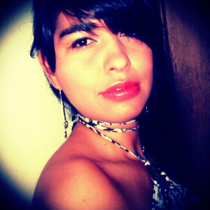 profe d danza arabe y artista plastica, ballet