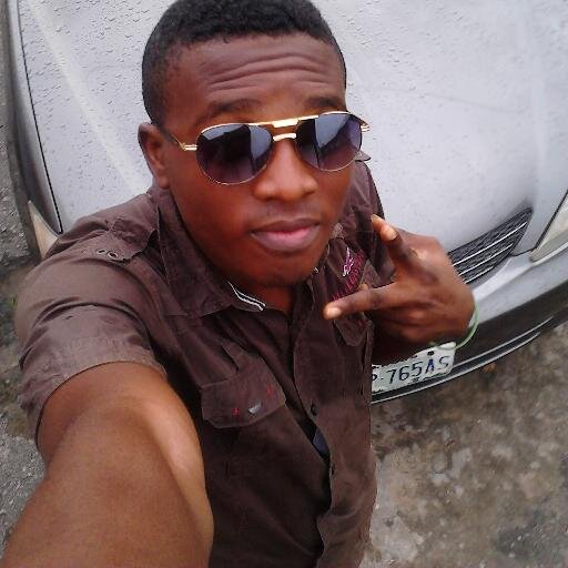 Alukopeter's profile picture. Am a tall nd gentle guy, chocolate in complexion nd i lk havin fun wit people