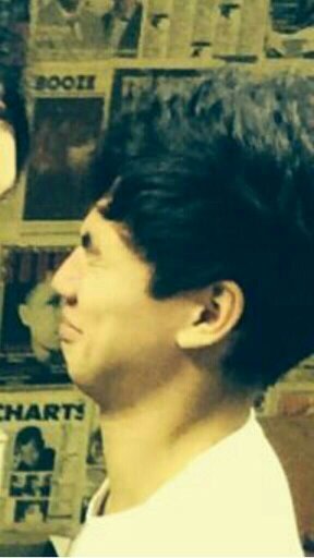 calumhoodyyy's profile picture. follow @lashtonsbeaniee bc she just gave you a free follow! thank you! just ask her to follow back! :D