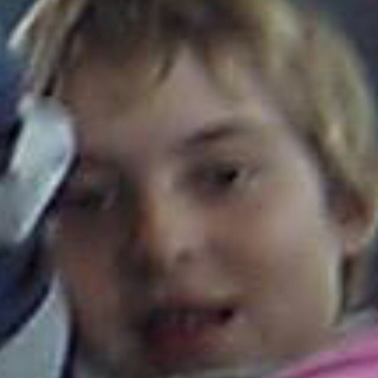 sebshwashashwa's profile picture. 