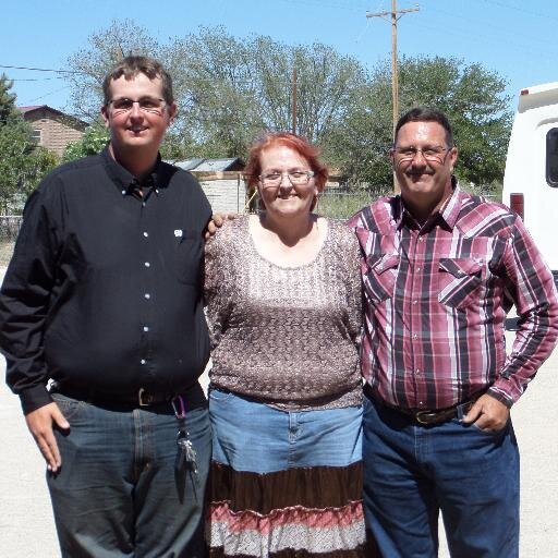 Born in Michigan & live in Texas now. Husband spent 20 yrs in the Army, of those 20 I spent 17 w/him.Been married 25 yrs & still going strong.