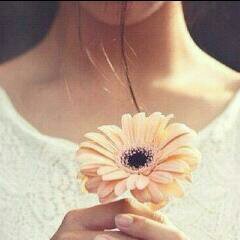 ولأني لآ آتقن وَصف حبيّ لكِ فأنا بدونك لست أنَا . http://t.co/lzPDrc4cv8
