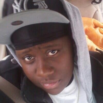 I'm 22 I go by Shaun I love singing I love my Job. I'm unique No stress No Worries I'm simply ShaunB. I'm your next best friend and lover!!! #Shauntavia