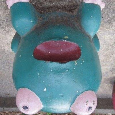 自らの翼を溶かして太陽に近づこうとするイカロスは、愚かだけども、その寓話を耳にする度、私の心は、確実に感動する。そんな理不尽な感情の動きを私自身は愛している。
もう喜劇はやめにしないか？うんざりだよ。