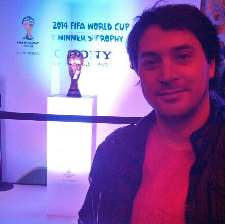 Asesor de inversiones. Hincha Xperto y doctorado en mufas. La Roja ante todo.
