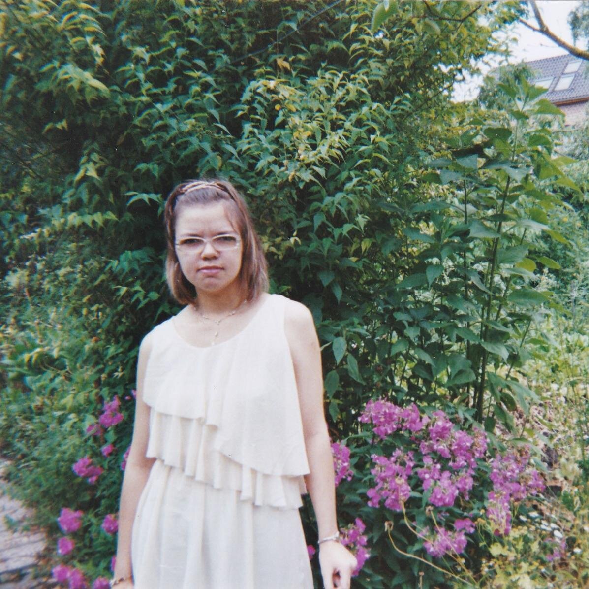 je suis romane et j'ai 18 ans