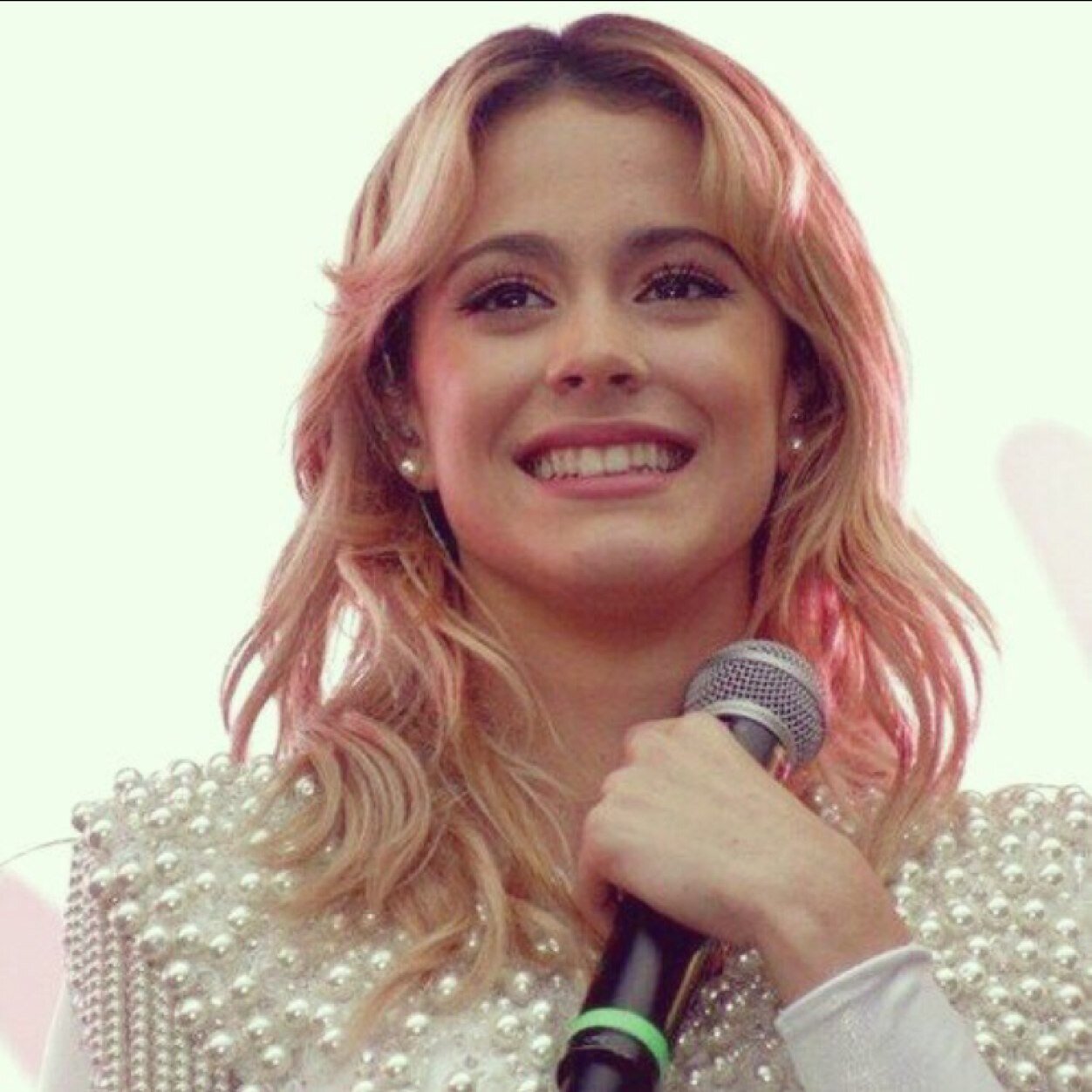 Bienvennu mi cita(true) Tini Stoessel tengo 2 cuenta real y no es que no había más que esite se suscribe ! Te amo besos ❤️✌️
