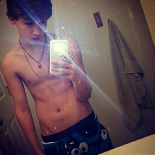 Follow me on Instagram @joeyymeers