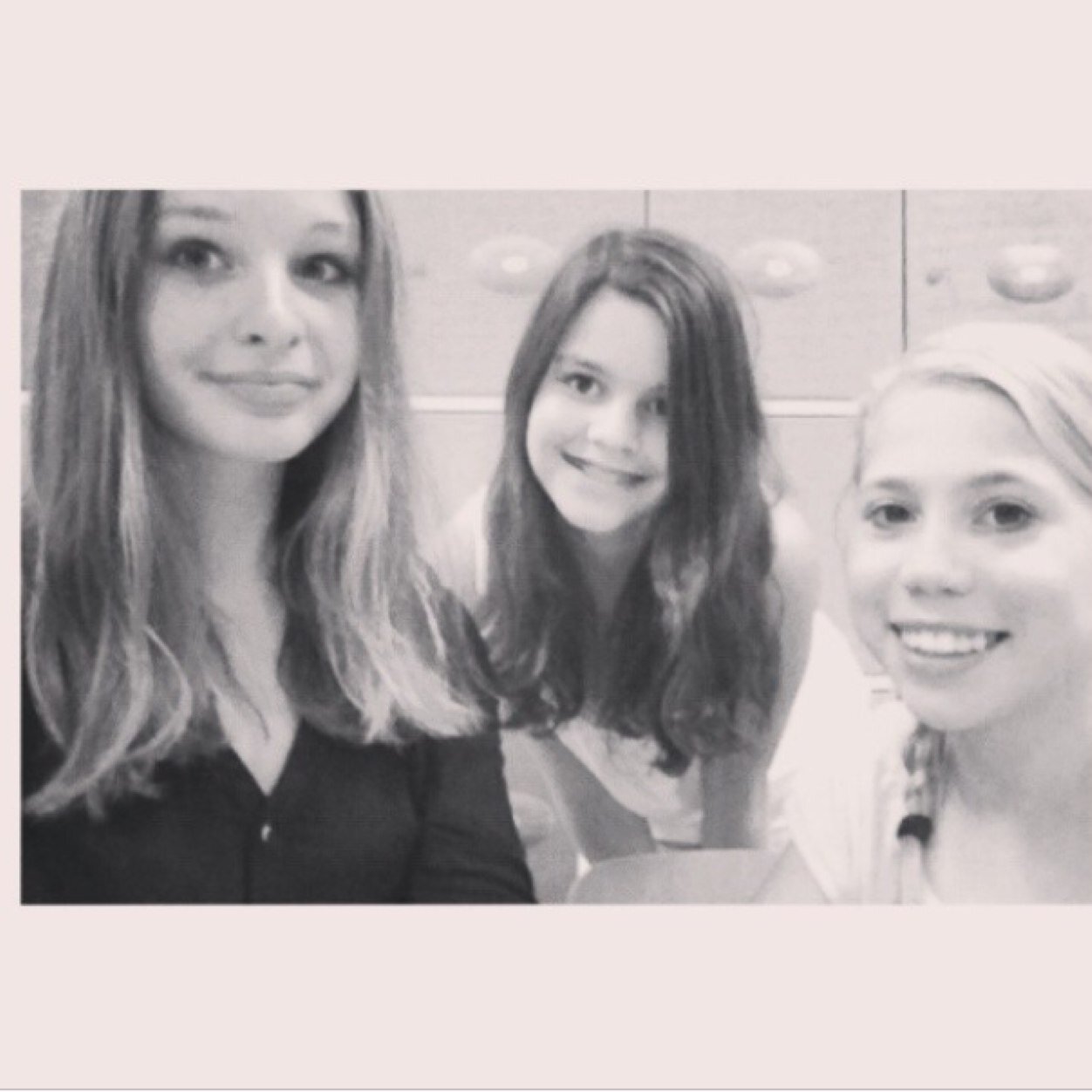 Je bent een schatt! Kamp'12 is helemaaal top! Ga jou fk erg missen dude/gastVROUW! Loveuu xxxx bente. // hee schatje, hou super veel van je! xmanouu/