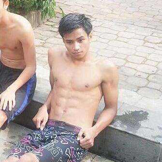 http://t.co/Yly8QzlAtm
WHATEVER ME THIS'S ME