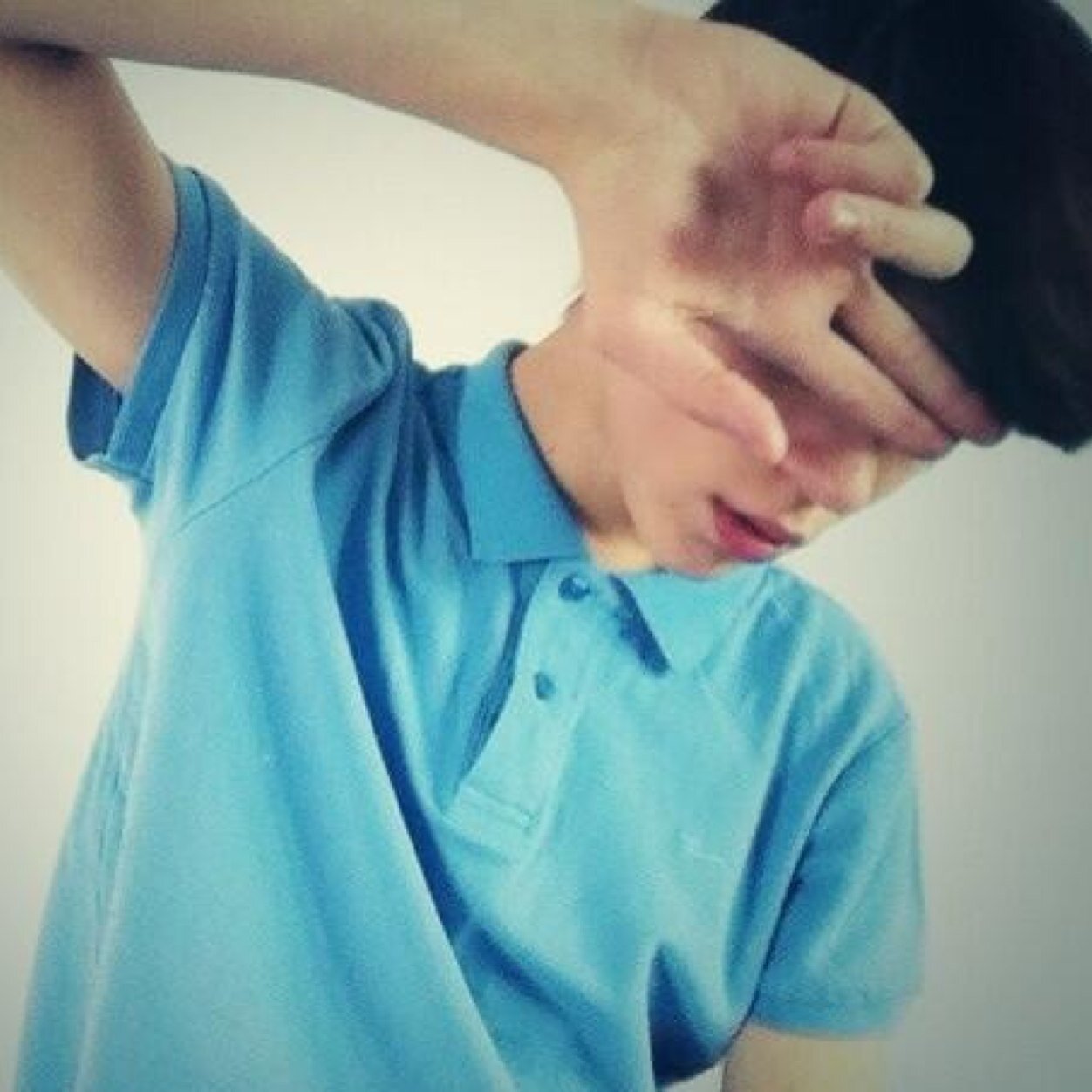 ✌️ Videoblogger #YouTube / Musician / Artist ✌️ Regular guy from Ukraine. ✌️ Follow me! :) ✌️ http://t.co/tx2m2Jf9fG ✌️