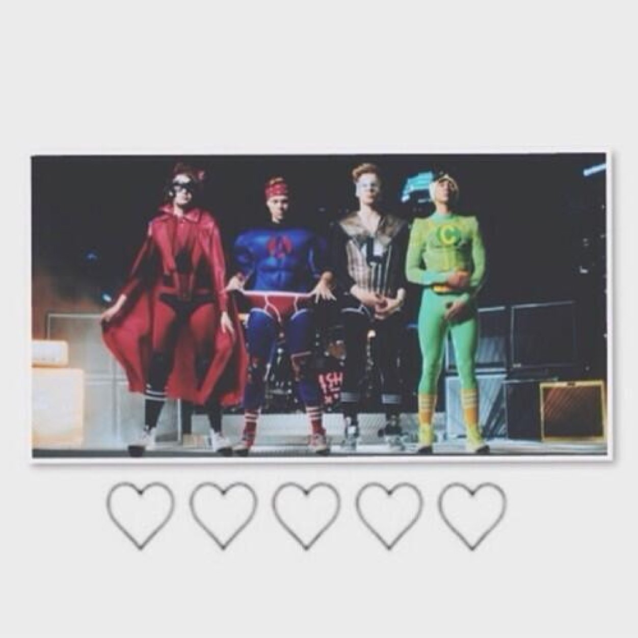 ♡ Bands, sweets and Luke Hemmings ♡