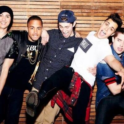 I Love Midnight Red,5sos,The Vamps,Magcon Boys.Thats Meh Life People XD