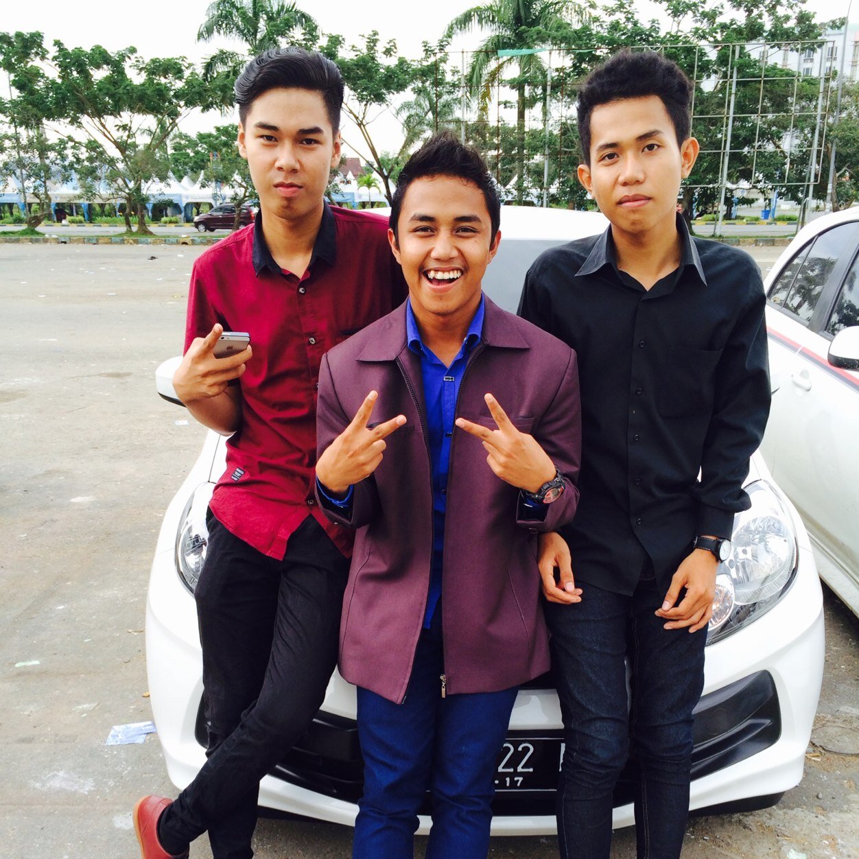 AchmadAkram14's profile picture. Bapak 2 Anak !!!
Never stop dreaming and never stop working hard for your dreams . You never know what you can become. !