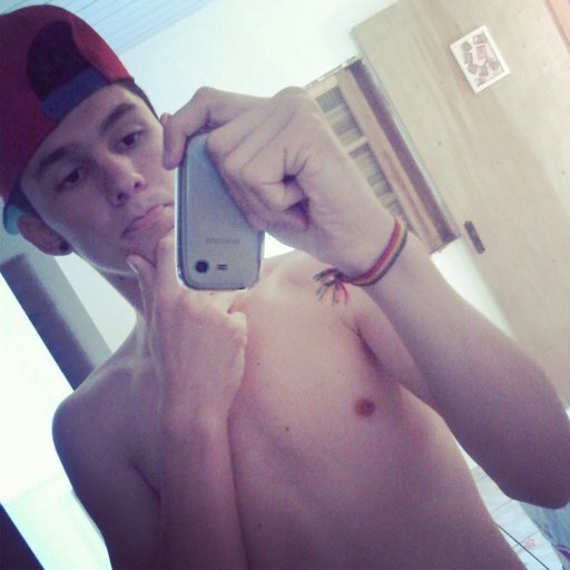 lima_luciano17's profile picture. 