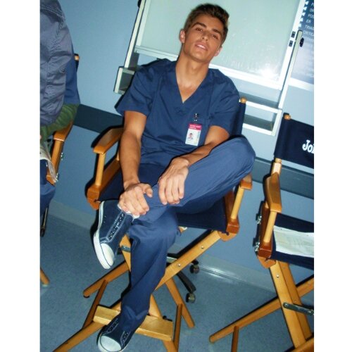si, sono lo stagista figo di scrubs.