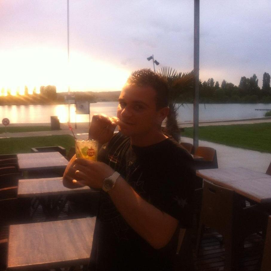 09Delija's profile picture. 