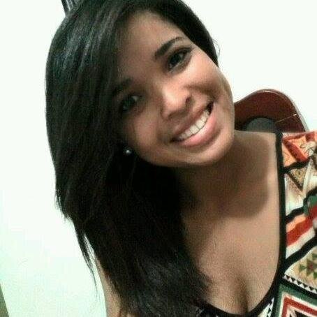 Venezolana. Medico en construcción. Estudiante de medicina. Luchadora. Miembro de @oncoamigos