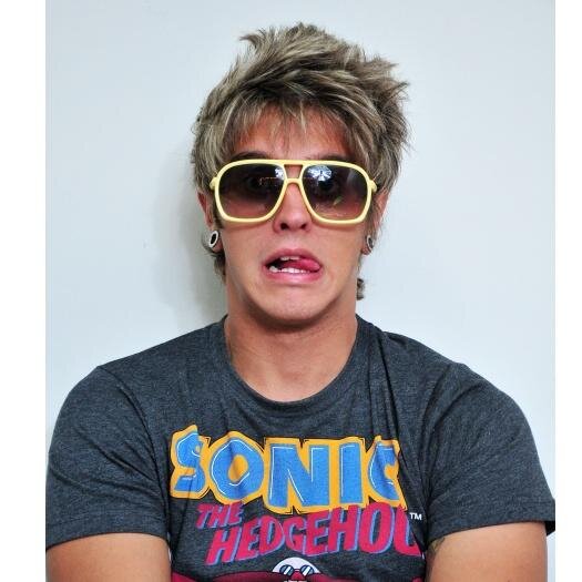Since:07/02/2011,Objetivo: Ser oficializado por toda #FamiliaRestart e principalmente pelo @thomasrestart! {@Danii__Ferreira}
Ausente por conta dos estudos!