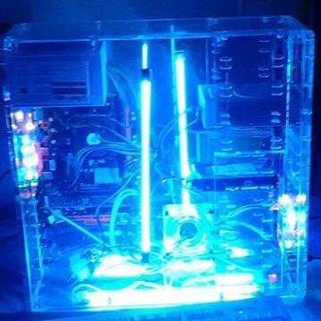 Loca_Cherry's profile picture. Loca & Laily Playing World of Warcraft. GO PETS! RAWR 3 
Yeah, this is a little of everything.