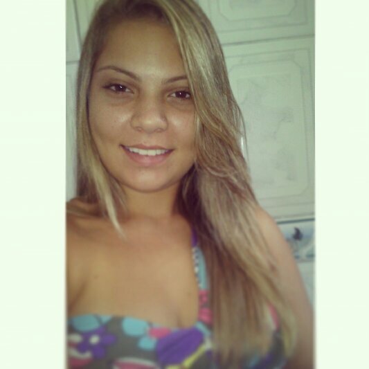 Livia Gomes ♔