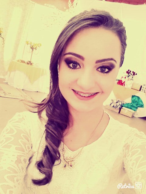 Música:me inspira,me relaxa,me anima,me faz pensar,me faz viajar,me faz sonhar...