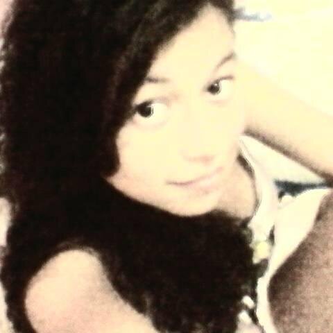 bloqueira apaixona por moda e 1D!!.EU a menina sensivel doce chata amavel