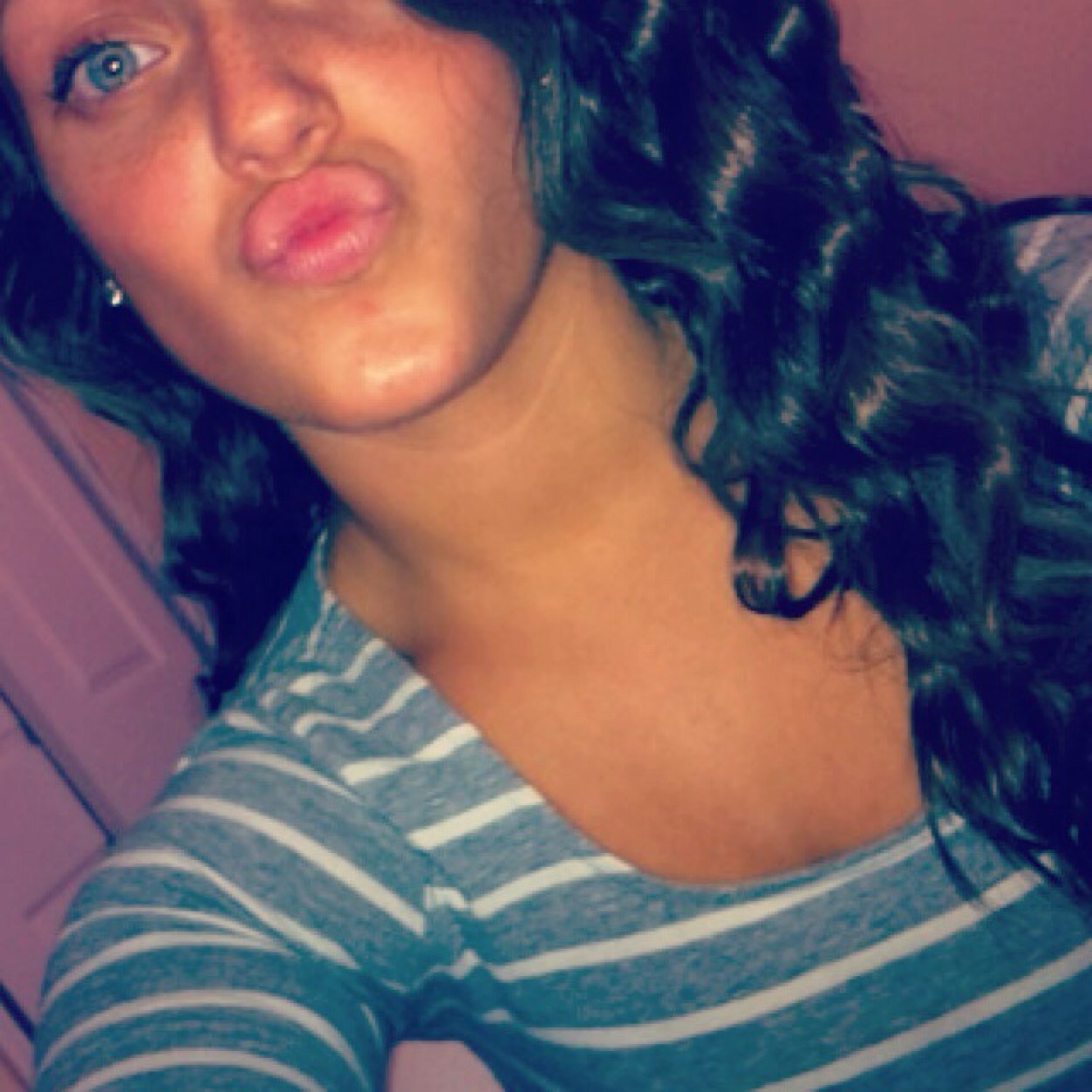 Taylor Michael Caniff is bæ ❤️ varsity cheer.