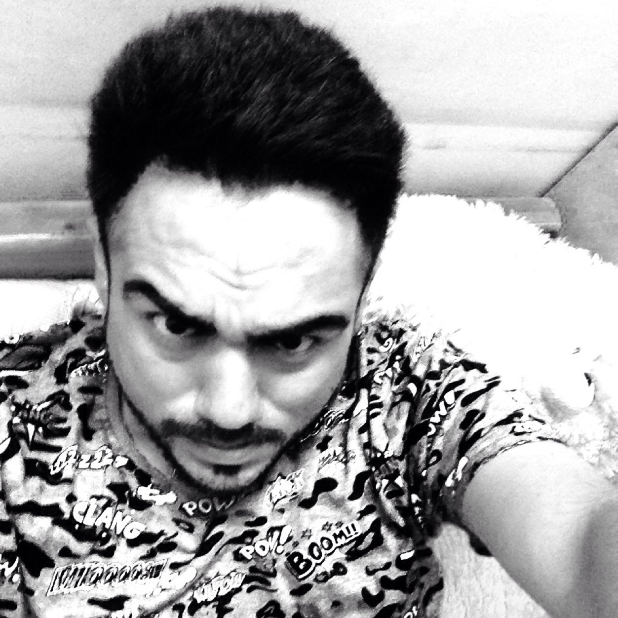 #fOllOw mE n i will fOllOw u! #bbm pin ask for it #gHettOlYf