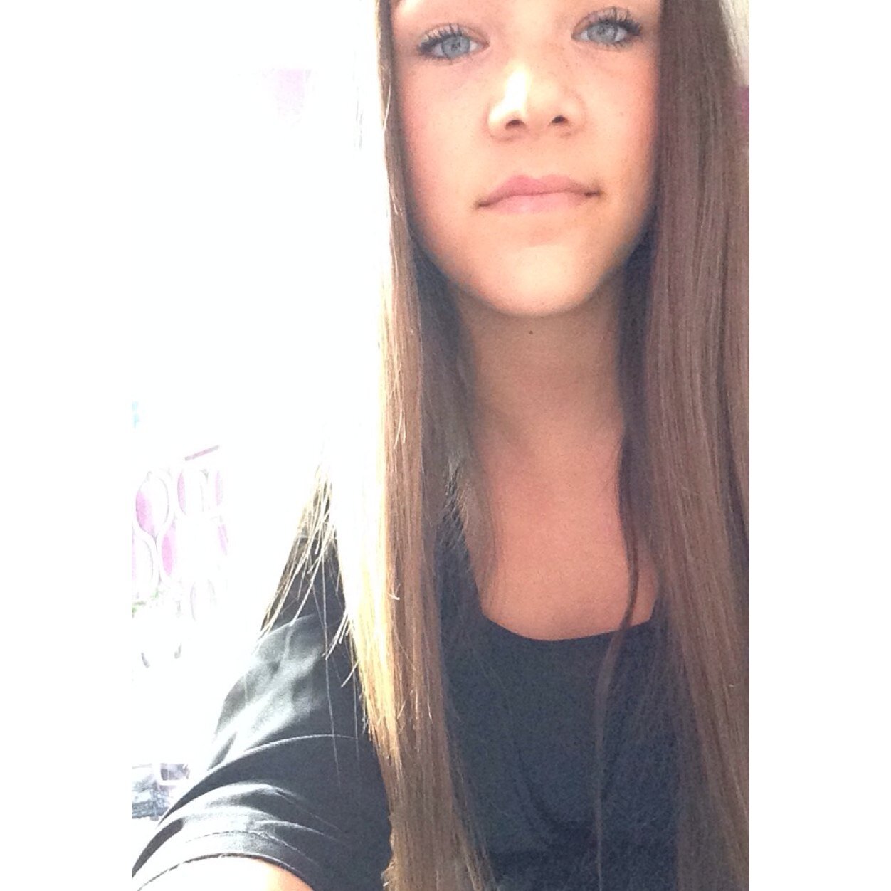 kussDewi_'s profile picture. 