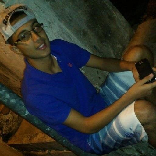 Sou quem realmente sou , não gosta ? FODA-SE.