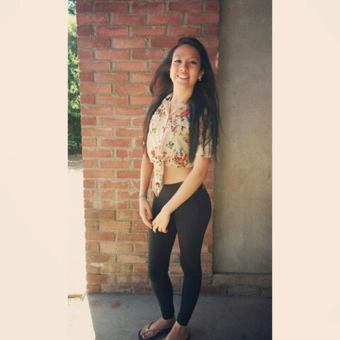 reinacarabez's profile picture. Ig. reinacarabez | Pothead ☁| Rosa is my r.o.d✌