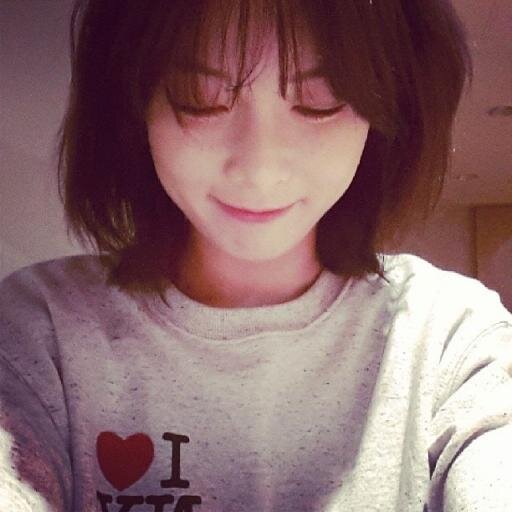 [V] @DestinyFameRP ⋆ Roleplay Acc. ⋆ 4Minute's Kim Hyuna ⋆ 92 liner ⋆ Vocalist - Main Rapper - Dancer ⋆ Troublemaker
