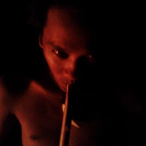 yeschakocloxz's profile picture. mereka pikir aku sampah...tapi akan ku tunjukan bahwa aku bukanlah sampah seperti yang kalian pikir...