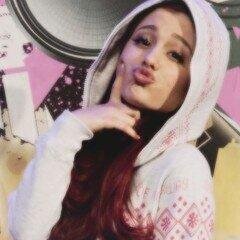 Follow @SmilebyGrande