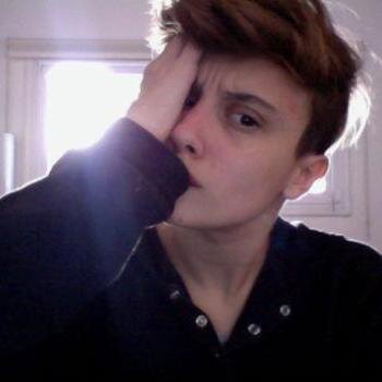 saintlorenn's profile picture. 